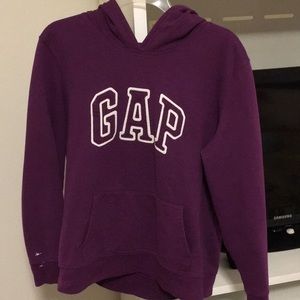 purple gap sweater